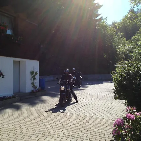 Δωμάτια σε οικογενειακή κατοικία Haus Heimo *